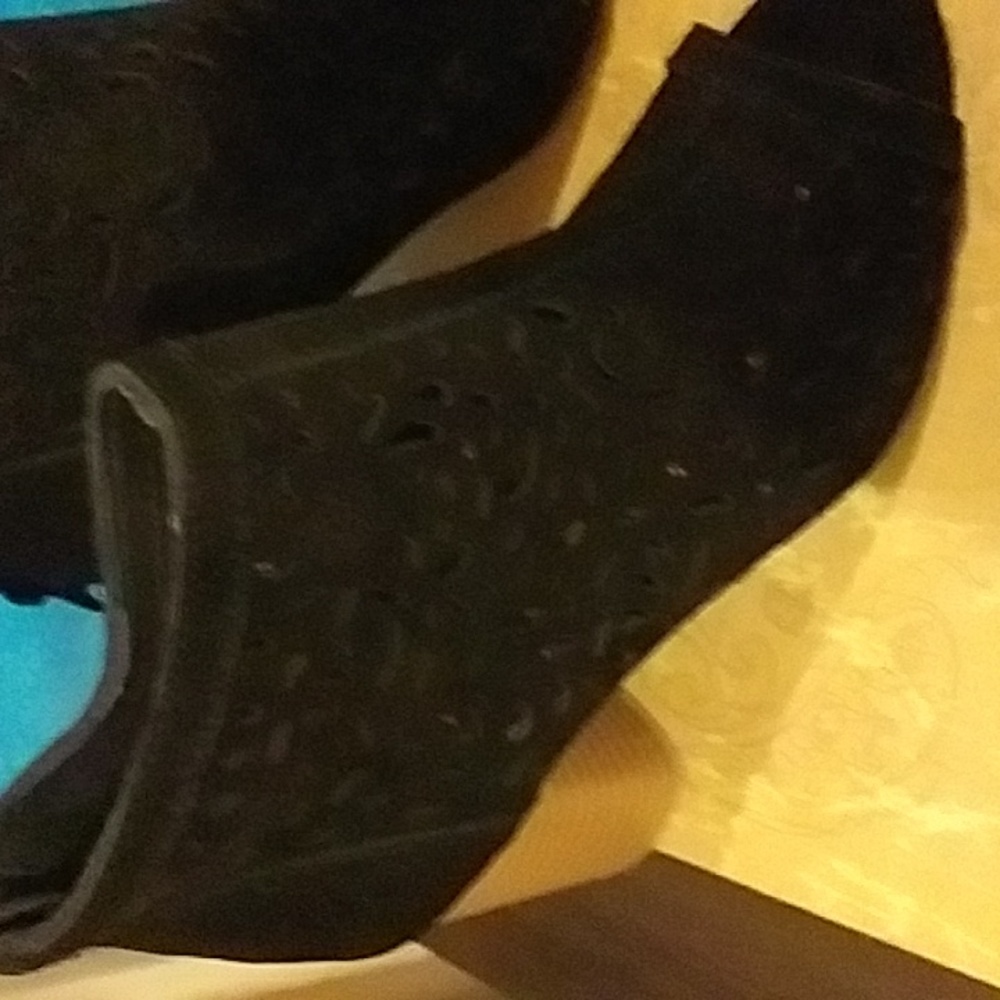 American Rag Leather booties - Picture 2 of 10